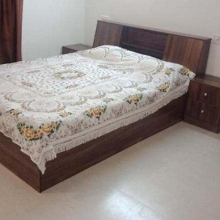 Advani Homestay Haora Bagian luar foto
