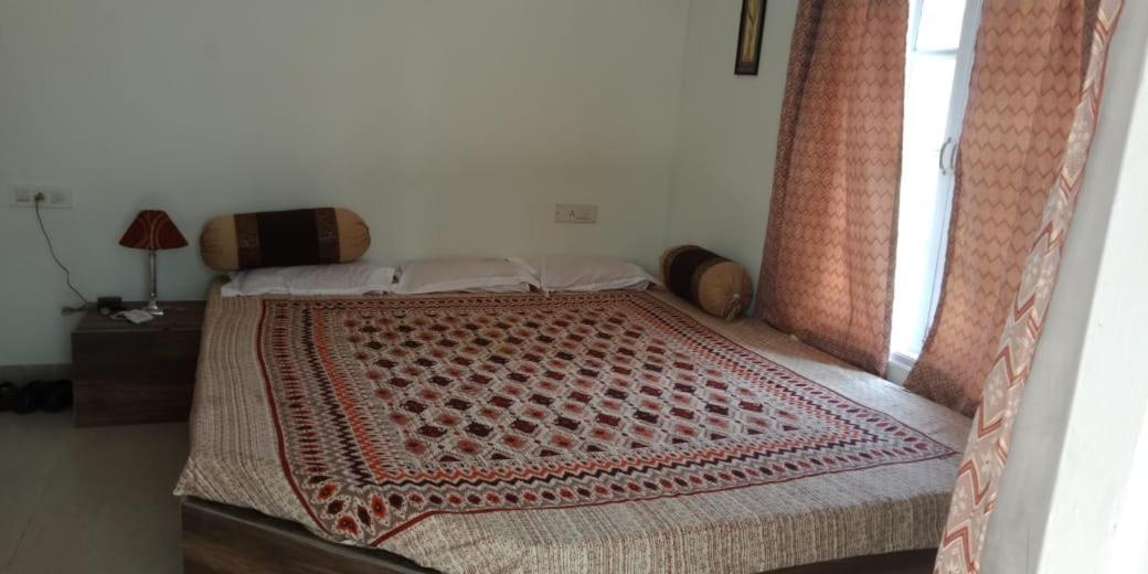Advani Homestay Haora Bagian luar foto