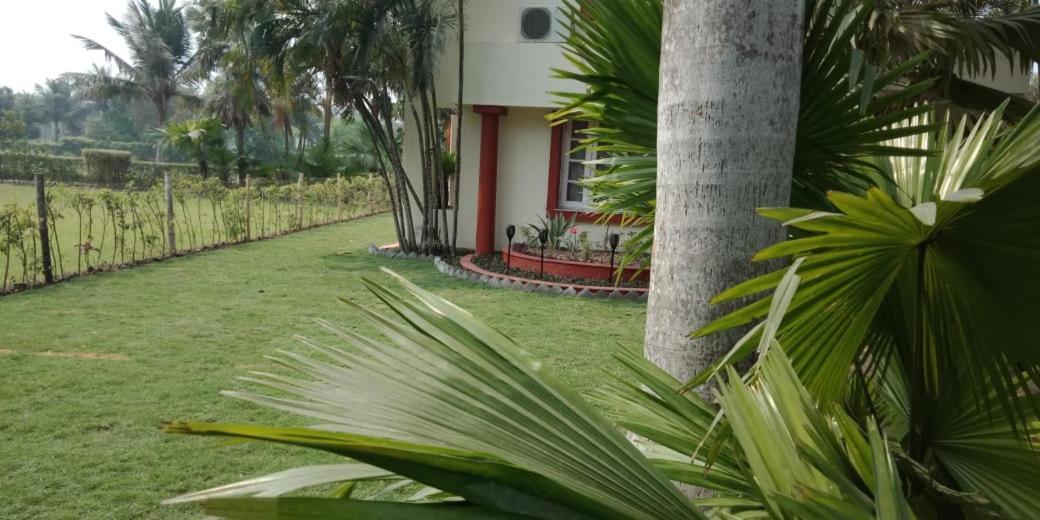 Advani Homestay Haora Bagian luar foto