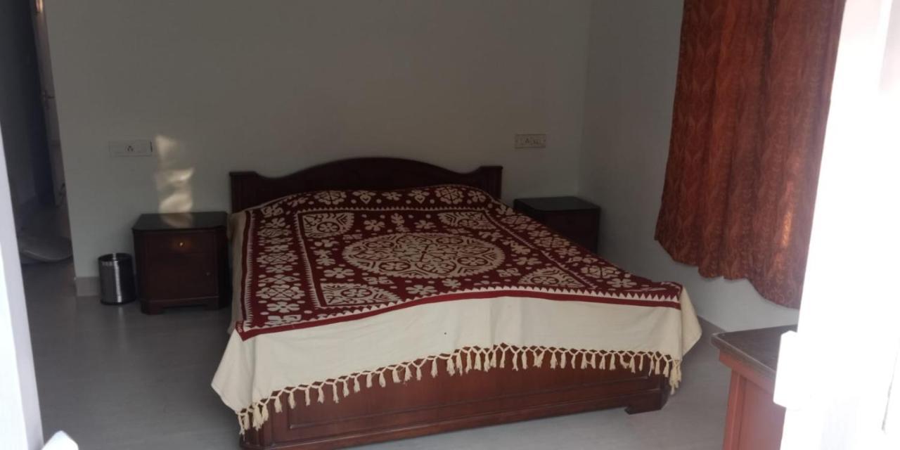 Advani Homestay Haora Bagian luar foto